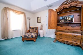 Enjoy Your own Water Slide and Free Pool Heat if you Stay in November