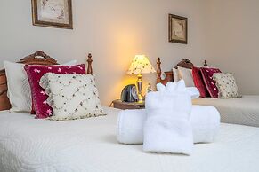 Enjoy Your own Water Slide and Free Pool Heat if you Stay in November