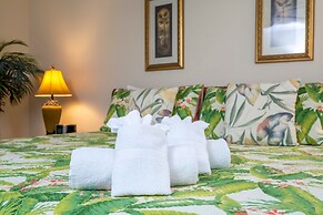 Enjoy Your own Water Slide and Free Pool Heat if you Stay in November