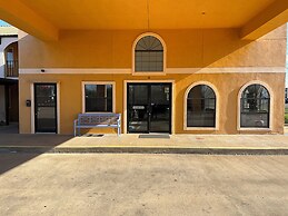 Executive inn & Suites