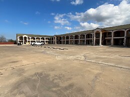 Executive inn & Suites