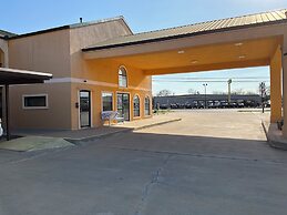 Executive inn & Suites