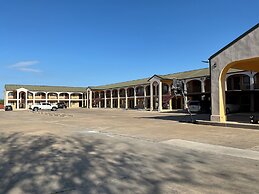 Executive inn & Suites