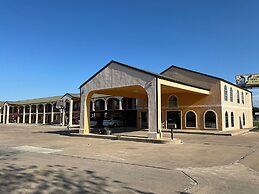 Executive inn & Suites