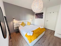 Lovely 1 bedroom flat w balcony&parking