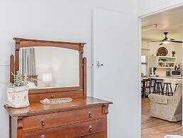 Cozy Pet Friendly Beach House