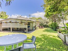 Cozy Pet Friendly Beach House