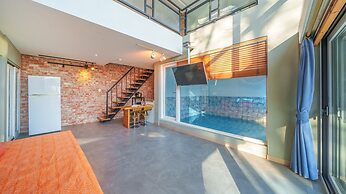 Namhae Aria Spa Pension