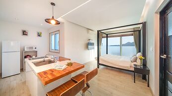 Namhae Aria Spa Pension