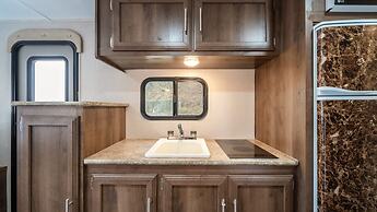 Goseong Hoostay Caravan Pension