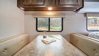 Goseong Hoostay Caravan Pension