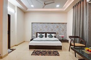 Shyama inn by Rivlet