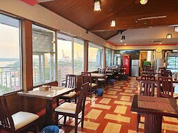 Diamond Lake Hotel KTV&Dancing Bar