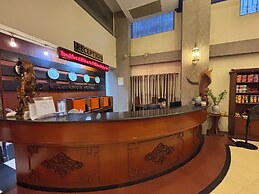 Diamond Lake Hotel KTV&Dancing Bar