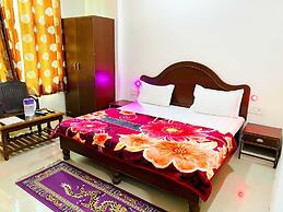 Goroomgo Lotus india Khajuraho