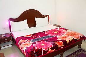 Goroomgo Lotus india Khajuraho