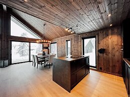 Modern Mountain Cabin - 3 Bedrooms - Sleeps 7