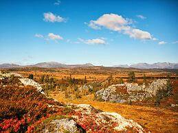 Modern Mountain Cabin - 3 Bedrooms - Sleeps 7