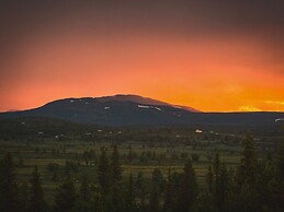 Modern Mountain Cabin - 3 Bedrooms - Sleeps 7