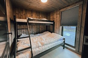 Modern Mountain Cabin - 3 Bedrooms - Sleeps 7
