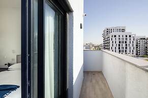 Rooftop Jacuzzi Penthouse by Sea N' Rent