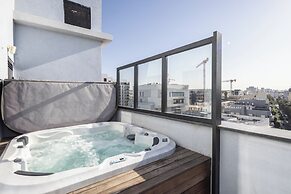 Rooftop Jacuzzi Penthouse by Sea N' Rent