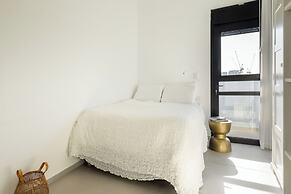 Rooftop Jacuzzi Penthouse by Sea N' Rent