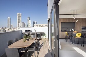 Rooftop Jacuzzi Penthouse by Sea N' Rent