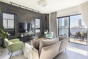 Rooftop Jacuzzi Penthouse by Sea N' Rent