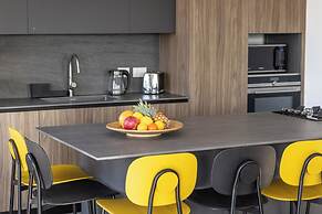 Rooftop Jacuzzi Penthouse by Sea N' Rent