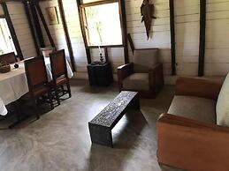 Beachfront Oasis in Mahambo, Madagascar - Chalet Retreat