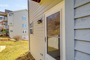 2 Mi to Beech Mtn: Fully Remodeled Condo w/ Patio!
