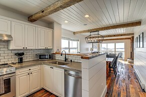 2 Mi to Beech Mtn: Fully Remodeled Condo w/ Patio!