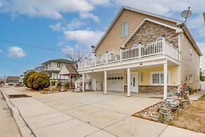 Home w/ Deck: 2 Blocks to Ventnor City Beach!