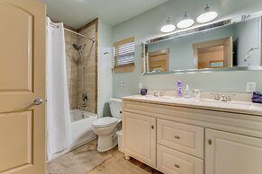 Jack's Cottage: Backyard Oasis in New Braunfels!