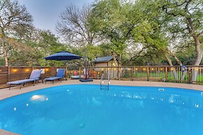 Jack's Cottage: Backyard Oasis in New Braunfels!