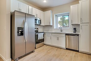 Community Pool & Hiking Trails: Phoenix Condo!