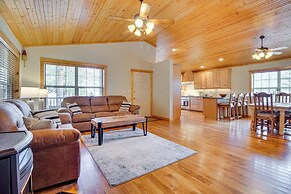 Norfork Lake Access: Cabin w/ Deck & Water View!