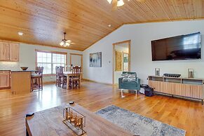 Norfork Lake Access: Cabin w/ Deck & Water View!