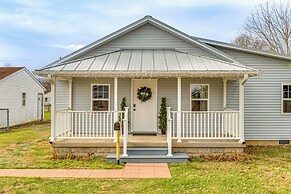 17 Mi to Brookville Lake: Home w/ In-unit Laundry