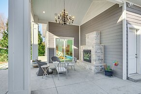 20 Mi to Sundance Mtn: Luxe Unit w/ Indoor Hot Tub