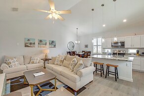 Walk to Whitecap Beach: Corpus Christi Retreat