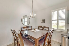 Walk to Whitecap Beach: Corpus Christi Retreat