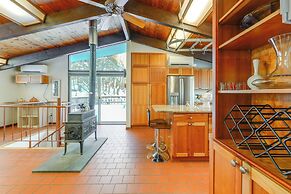 Gorgeous MCM Deck House Near Gillette Stadium!