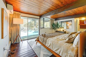 Gorgeous MCM Deck House Near Gillette Stadium!