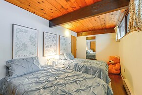 Trail Access On-site: Gorgeous MCM Deck House!