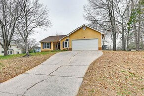 2 Mi to UNC at Charlotte: Home w/ Deck & Yard!