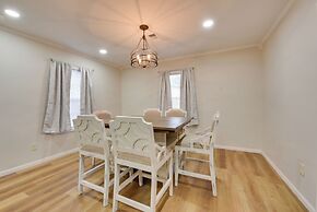 Walking Distance to Casino: Home in Westlake!