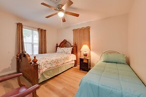 Walking Distance to Casino: Home in Westlake!