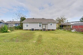 Walking Distance to Casino: Home in Westlake!